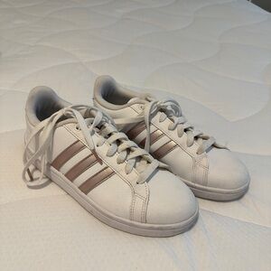 Adidas White and Light Pink Striped Sneakers